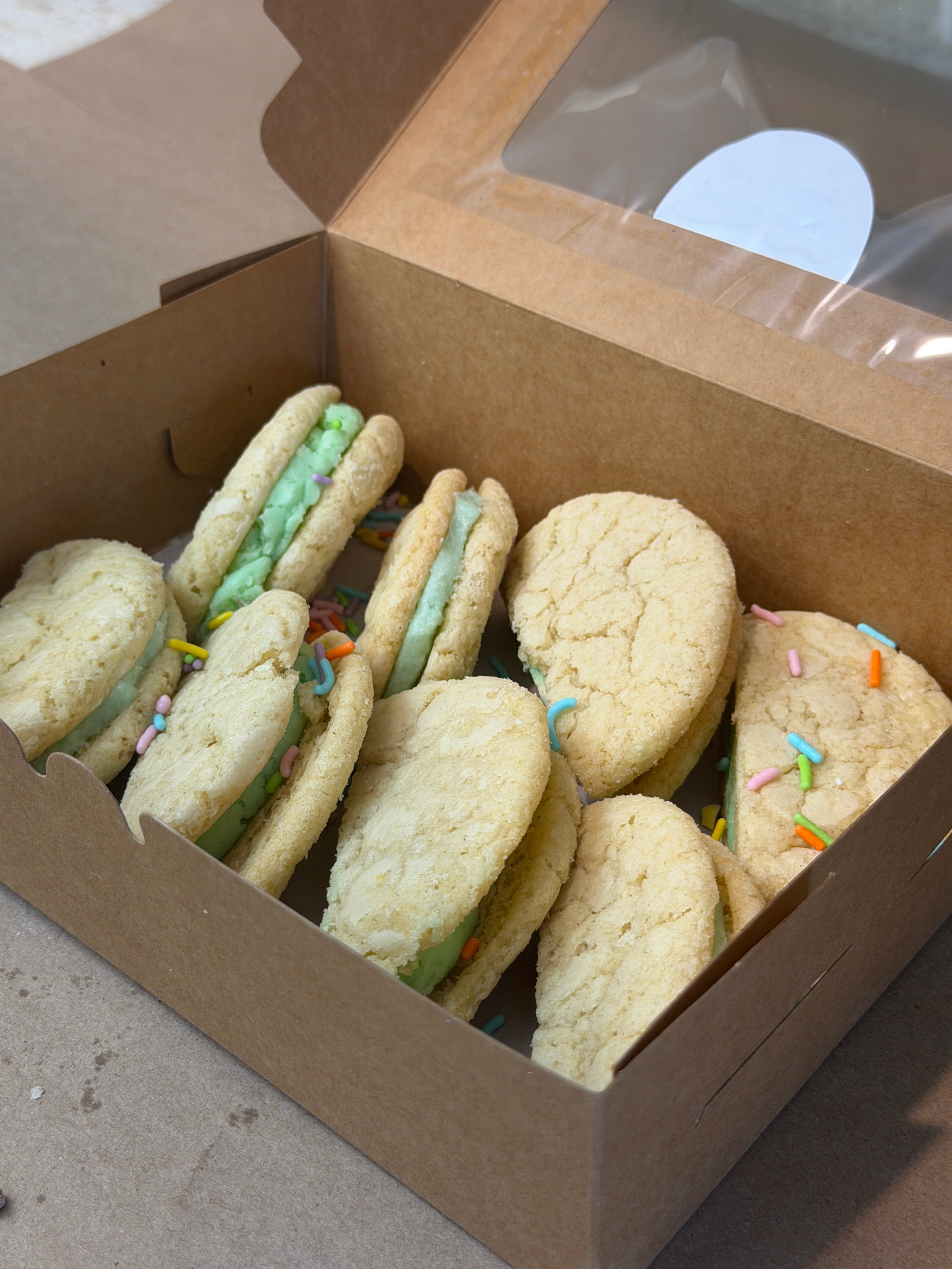 Buttercream Sugar Cookie Sandwiches (4)